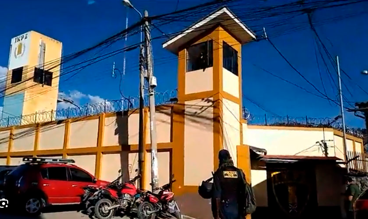 CONDENAN A 1 AÑO Y 6 MESES DE PRISIÓN EFECTIVA A SUJETO QUE AMENAZÓ CON CUCHILLOS A SU EXPAREJA EN ANDAHUAYLAS